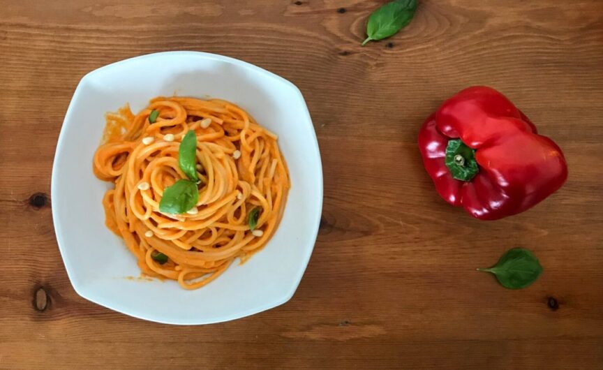 La pasta al pesto di peperoni rossi