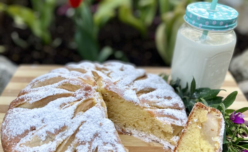 Torta al mascarpone con mela e pera
