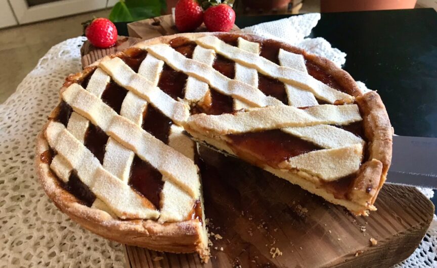 Crostata alla confettura di fragole